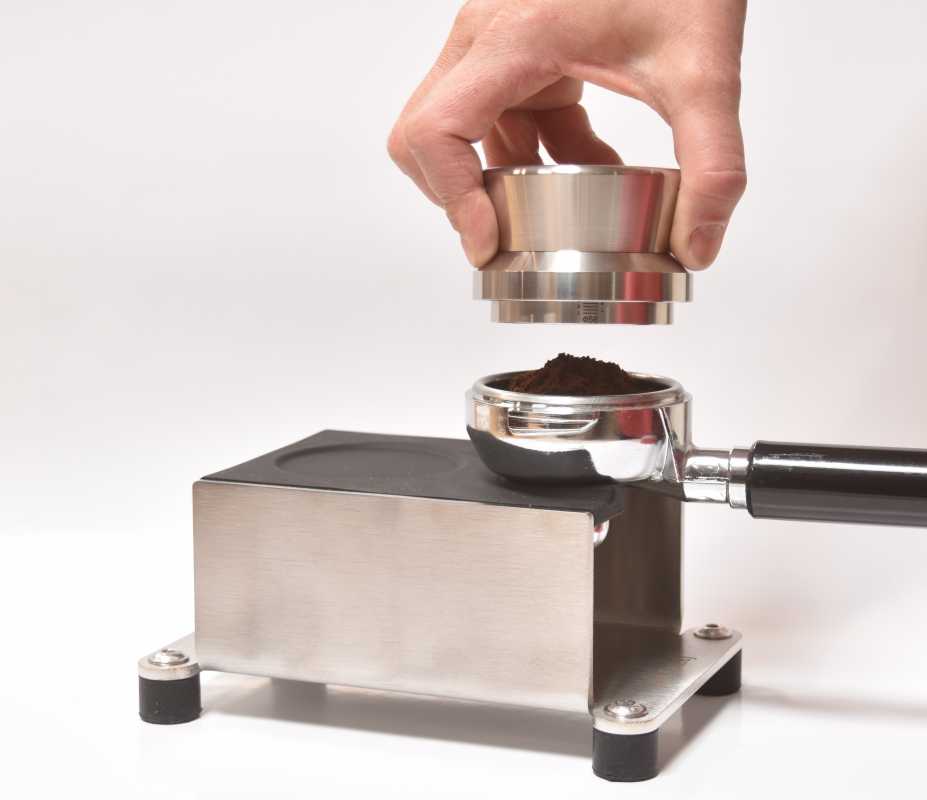 Level Tamper